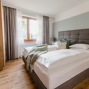 Standard Zimmer mit Kingsize-Bett